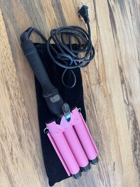 Amazon Pink 3-Barrel Waver Hair Styler! 💕